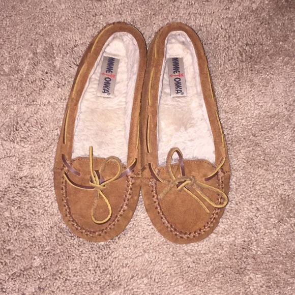 Slippers - Picture 1 of 3